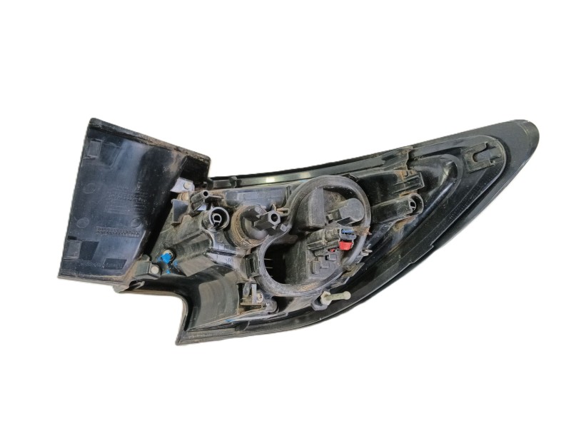 Recambio de piloto trasero izquierdo para opel astra k (b16) 1.4 turbo (68) referencia OEM IAM 39099016  