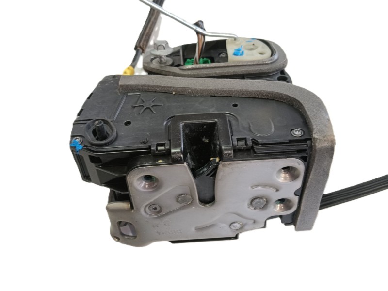Recambio de cerradura puerta trasera derecha para opel astra k (b16) 1.4 turbo (68) referencia OEM IAM 13533667  