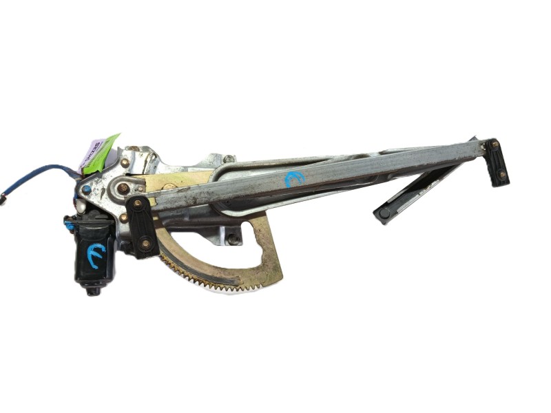 Recambio de elevalunas delantero derecho para kia sorento i (jc) 2.5 crdi referencia OEM IAM 824023E002 / 824043E000  