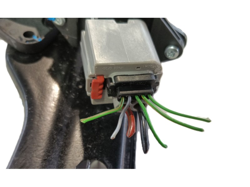 Recambio de elevalunas delantero izquierdo para opel astra k (b16) 1.4 turbo (68) referencia OEM IAM 13406673  