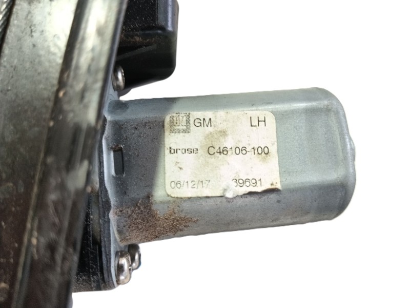 Recambio de elevalunas delantero izquierdo para opel astra k (b16) 1.4 turbo (68) referencia OEM IAM 13406673  