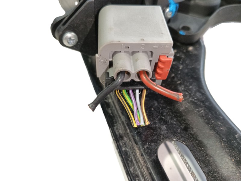 Recambio de elevalunas delantero derecho para opel astra k (b16) 1.4 turbo (68) referencia OEM IAM 13406674  