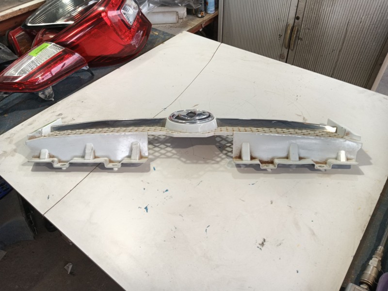 Recambio de rejilla delantera para dfsk k series caja/chasis 1.3 referencia OEM IAM   