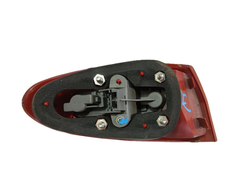 Recambio de piloto trasero derecho para alfa romeo 147 (937_) 1.9 jtdm 8v (937.axd1a, 937.axu1a, 937.bxu1a) referencia OEM IAM 0