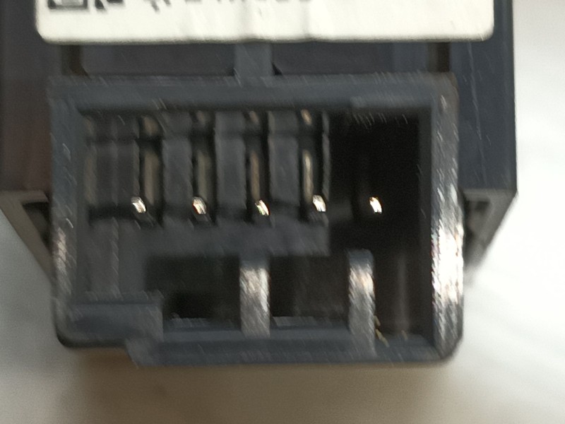 Recambio de mando elevalunas trasero izquierdo para land rover range rover sport ii (l494) 4.4 sdv8 4x4 referencia OEM IAM LR078