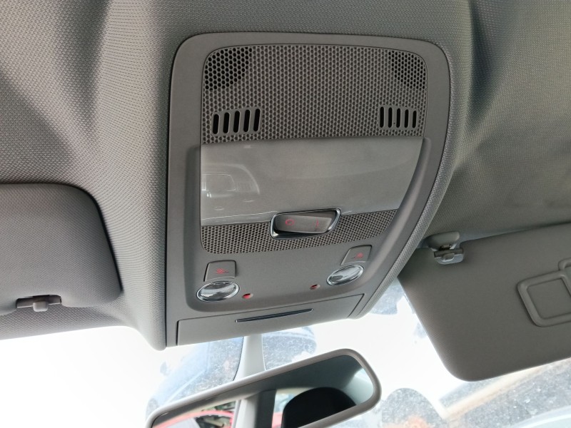 Recambio de luz interior delantera central para audi a5 (8t3) 1.8 tfsi referencia OEM IAM   