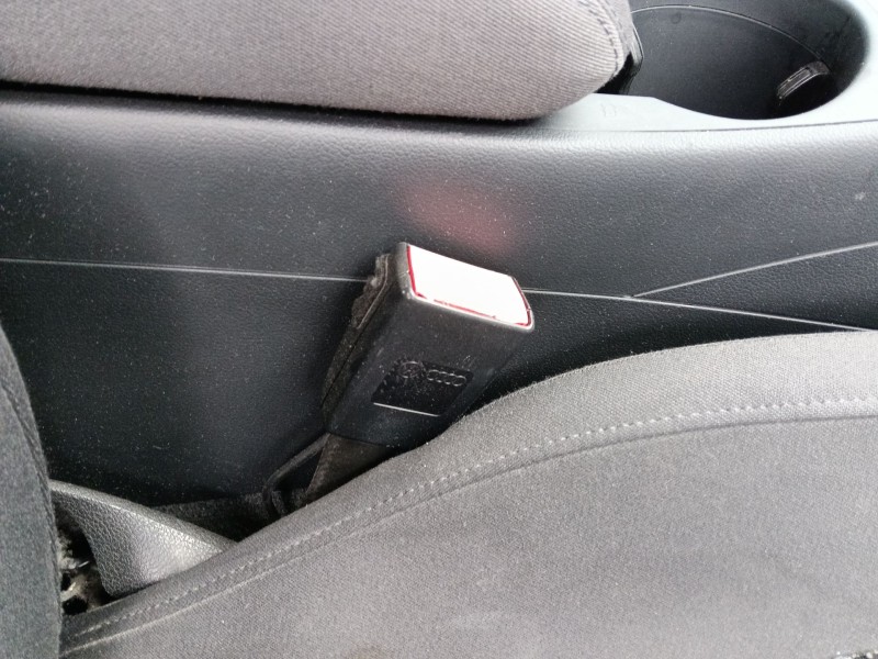 Recambio de enganche cinturon delantero derecho para audi a5 (8t3) 1.8 tfsi referencia OEM IAM   