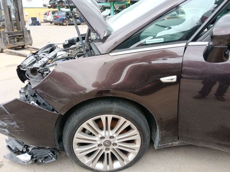 Recambio de aleta delantera izquierda para opel zafira tourer c (p12) 2.0 cdti (75) referencia OEM IAM 13355187  