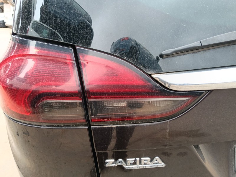 Recambio de piloto trasero izquierdo interior para opel zafira tourer c (p12) 2.0 cdti (75) referencia OEM IAM 39028599  