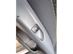 Recambio de mando elevalunas trasero izquierdo para opel zafira tourer c (p12) 2.0 cdti (75) referencia OEM IAM 13301888  