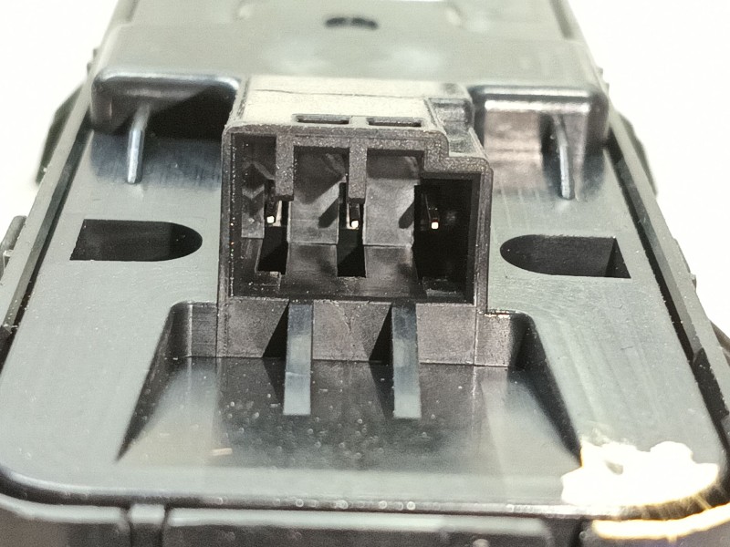 Recambio de mando elevalunas delantero izquierdo para land rover range rover sport ii (l494) 4.4 sdv8 4x4 referencia OEM IAM LR1