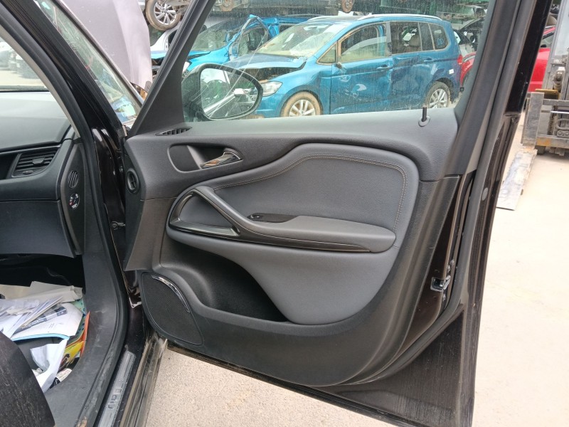 Recambio de guarnecido puerta delantera derecha para opel zafira tourer c (p12) 2.0 cdti (75) referencia OEM IAM   