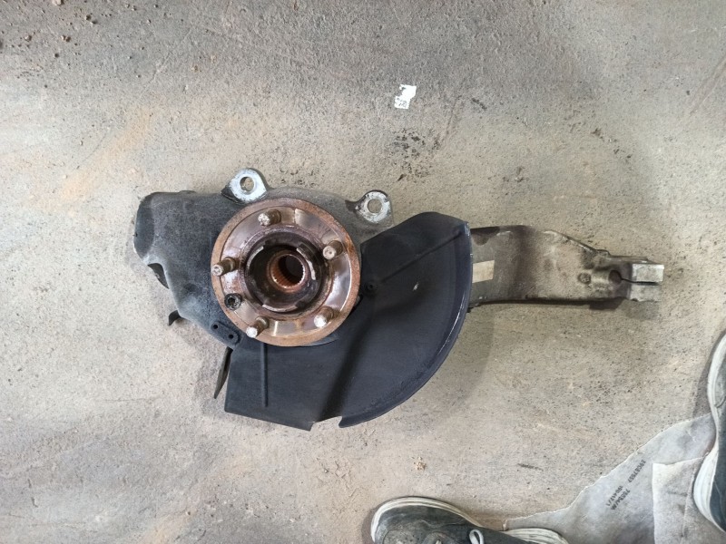 Recambio de mangueta delantera derecha para land rover range rover sport ii (l494) 4.4 sdv8 4x4 referencia OEM IAM LR146346  