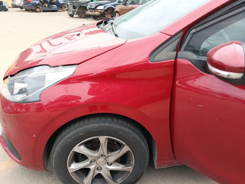 Recambio de aleta delantera izquierda para peugeot 208 i (ca_, cc_) 1.2 vti 82 referencia OEM IAM 9672994980  