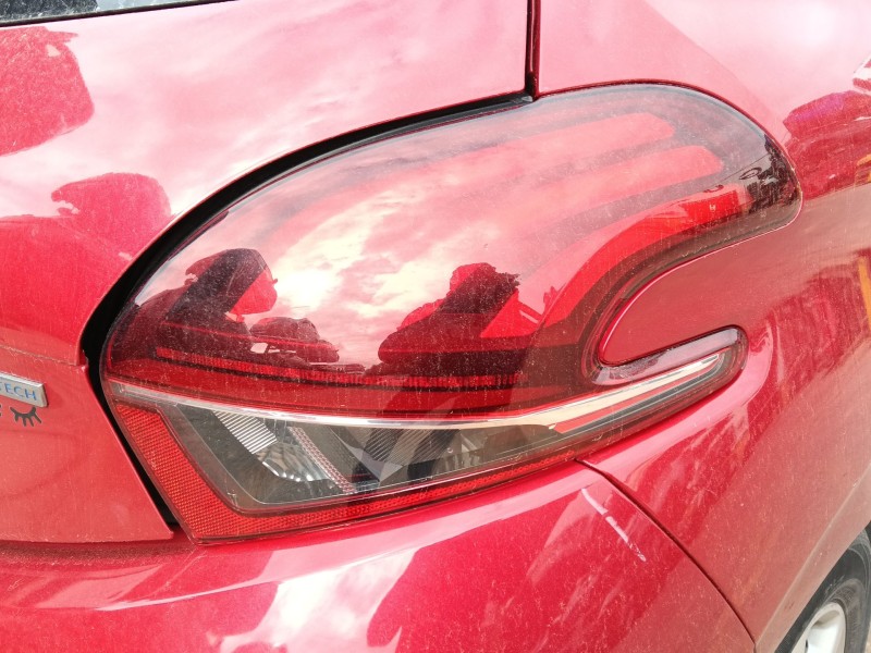 Recambio de piloto trasero derecho para peugeot 208 i (ca_, cc_) 1.2 vti 82 referencia OEM IAM 9825601180  