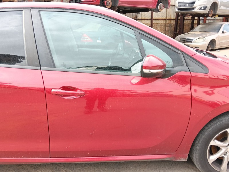 Recambio de puerta delantera derecha para peugeot 208 i (ca_, cc_) 1.2 vti 82 referencia OEM IAM 9807820680  