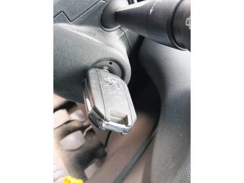 Recambio de conmutador de arranque para peugeot 208 i (ca_, cc_) 1.2 vti 82 referencia OEM IAM   
