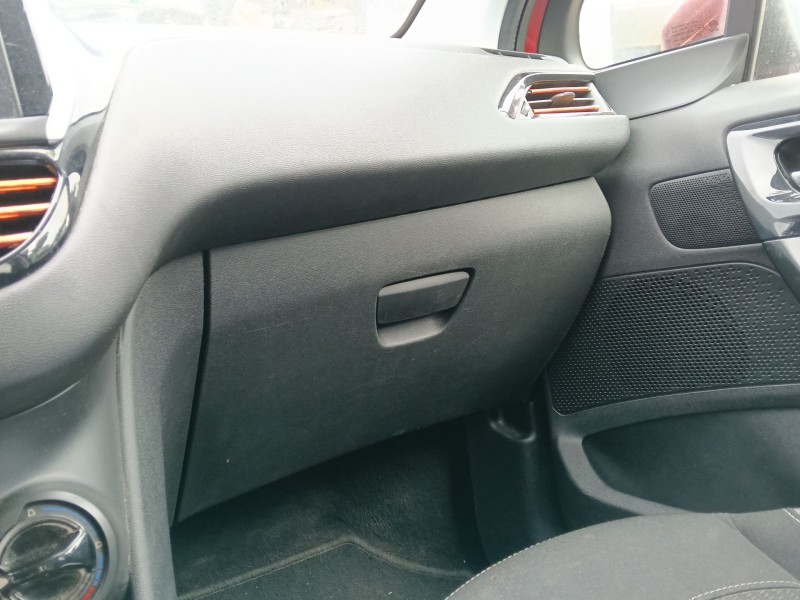 Recambio de guantera para peugeot 208 i (ca_, cc_) 1.2 vti 82 referencia OEM IAM 96728471ZD  