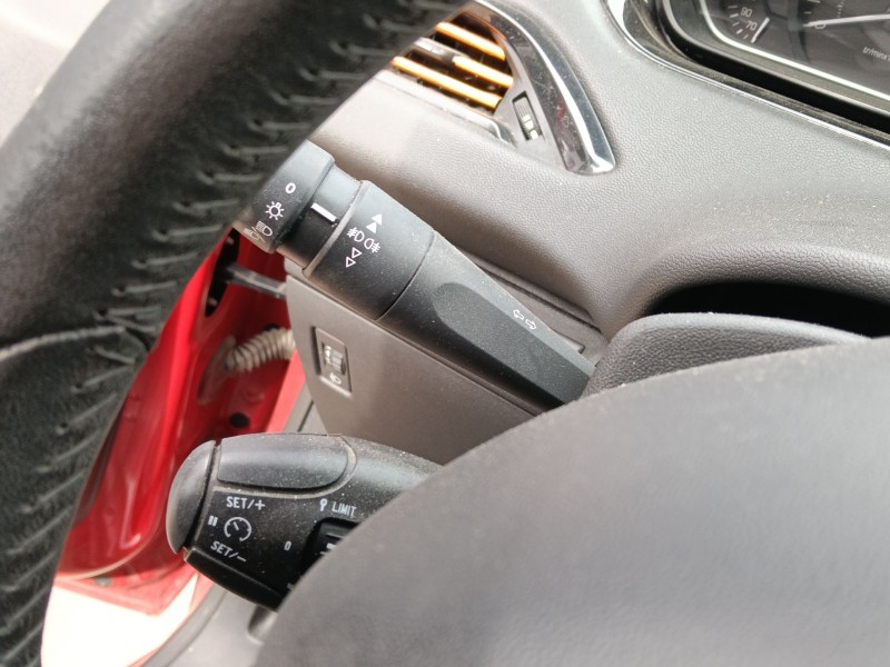 Recambio de mando multifuncion para peugeot 208 i (ca_, cc_) 1.2 vti 82 referencia OEM IAM   