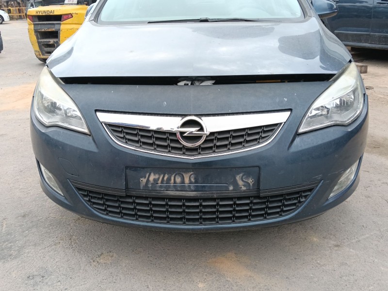 Recambio de paragolpes delantero para opel astra j (p10) 1.7 cdti (68) referencia OEM IAM   