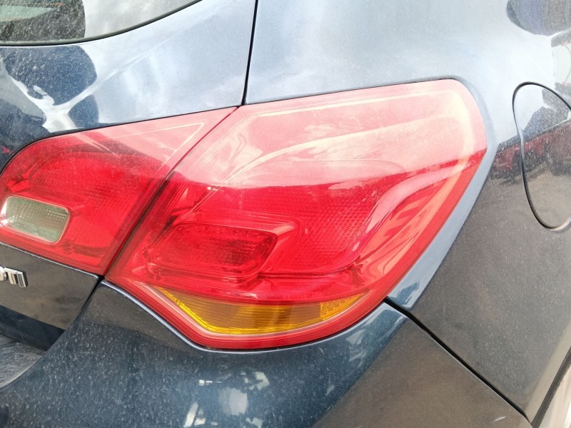 Recambio de piloto trasero derecho para opel astra j (p10) 1.7 cdti (68) referencia OEM IAM   