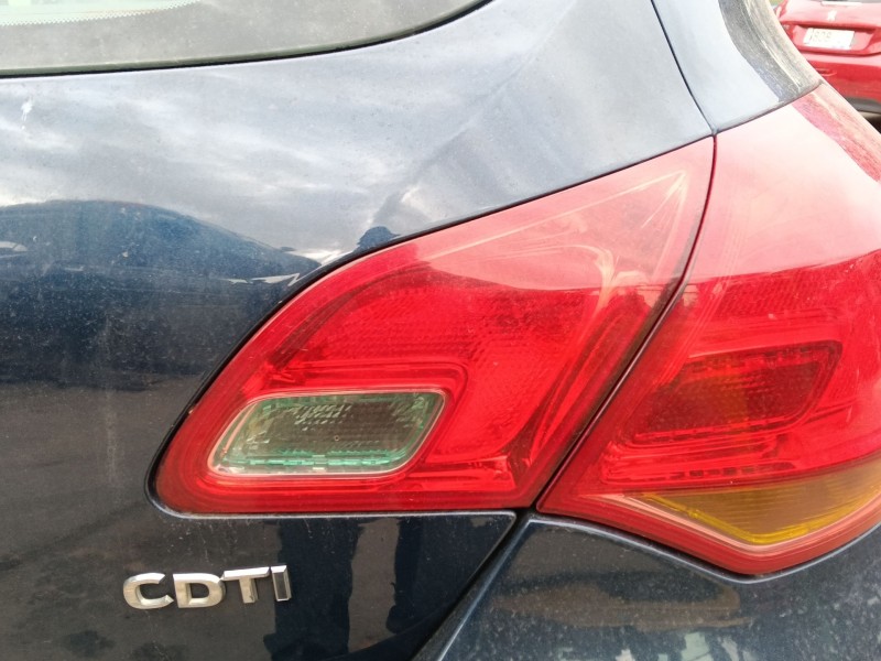 Recambio de piloto trasero derecho interior para opel astra j (p10) 1.7 cdti (68) referencia OEM IAM   