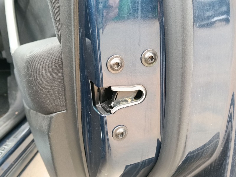 Recambio de cerradura puerta delantera derecha para opel astra j (p10) 1.7 cdti (68) referencia OEM IAM   