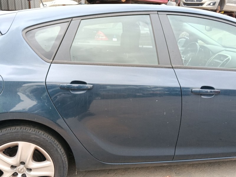 Recambio de puerta trasera derecha para opel astra j (p10) 1.7 cdti (68) referencia OEM IAM   