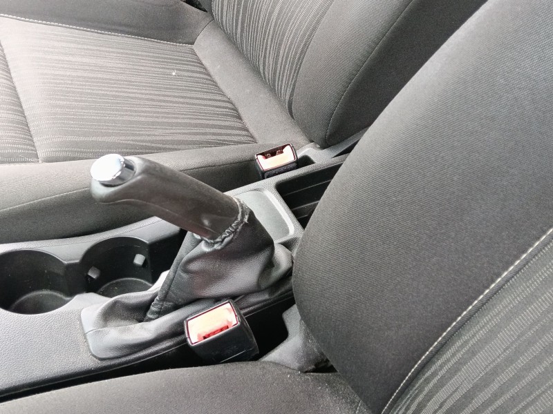 Recambio de enganche cinturon delantero derecho para opel astra j (p10) 1.7 cdti (68) referencia OEM IAM   