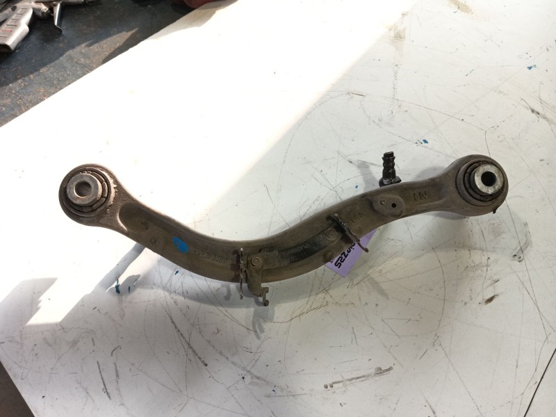 Recambio de brazo suspension superior trasero derecho para land rover range rover sport ii (l494) 4.4 sdv8 4x4 referencia OEM IA