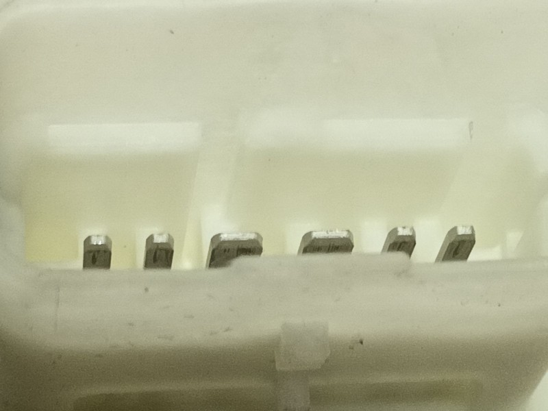 Recambio de elevalunas delantero derecho para nissan qashqai ii (j11, j11_) 1.3 dig-t referencia OEM IAM 807004EA3D  