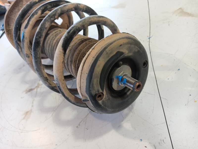 Recambio de amortiguador delantero derecho para citroën berlingo multispace (b9) 1.6 hdi 110 referencia OEM IAM 520882  