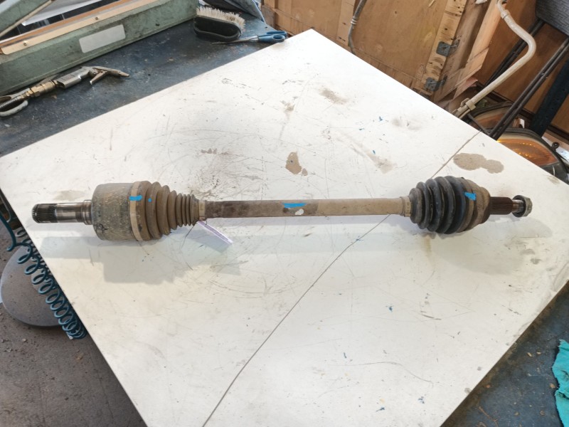 Recambio de transmision trasera derecha para land rover range rover sport ii (l494) 4.4 sdv8 4x4 referencia OEM IAM   