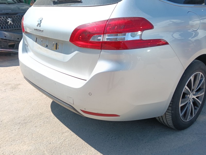 Recambio de paragolpes trasero para peugeot 308 sw ii (lc_, lj_, lr_, lx_, l4_) 1.2 thp 130 referencia OEM IAM 1611608880  