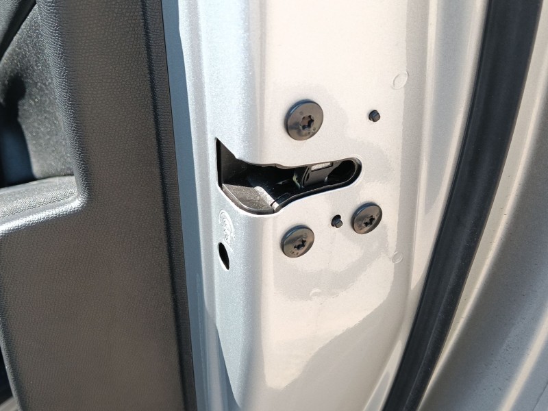 Recambio de cerradura puerta trasera derecha para peugeot 308 sw ii (lc_, lj_, lr_, lx_, l4_) 1.2 thp 130 referencia OEM IAM 982