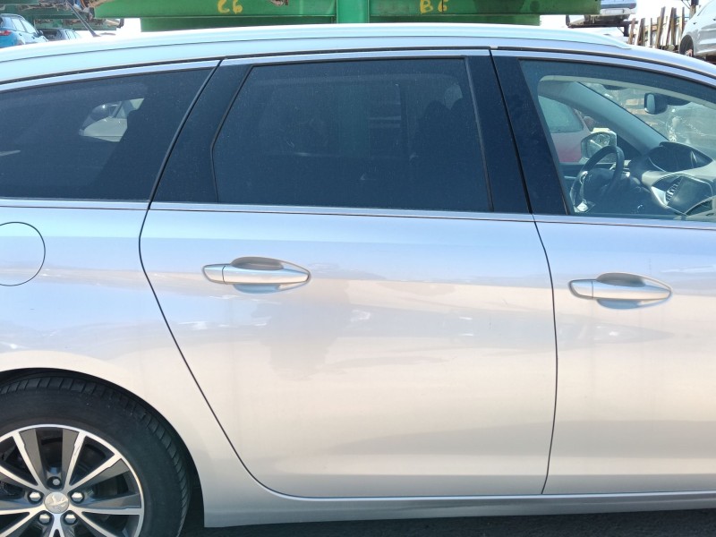 Recambio de puerta trasera derecha para peugeot 308 sw ii (lc_, lj_, lr_, lx_, l4_) 1.2 thp 130 referencia OEM IAM 9805267480  