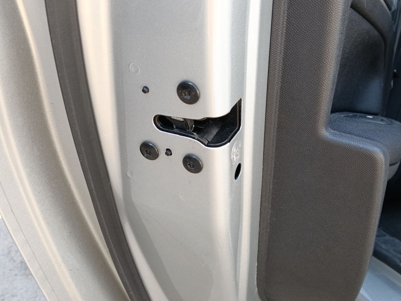 Recambio de cerradura puerta trasera izquierda para peugeot 308 sw ii (lc_, lj_, lr_, lx_, l4_) 1.2 thp 130 referencia OEM IAM 9