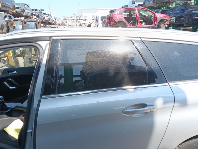 Recambio de elevalunas trasero izquierdo para peugeot 308 sw ii (lc_, lj_, lr_, lx_, l4_) 1.2 thp 130 referencia OEM IAM 9826080