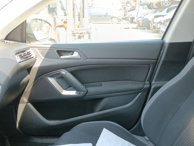 Recambio de guarnecido puerta delantera derecha para peugeot 308 sw ii (lc_, lj_, lr_, lx_, l4_) 1.2 thp 130 referencia OEM IAM 