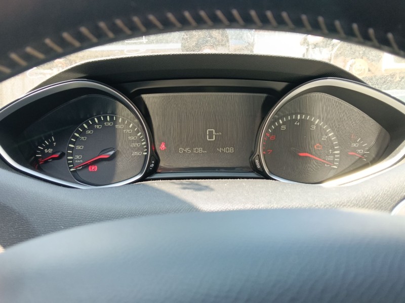 Recambio de cuadro instrumentos para peugeot 308 sw ii (lc_, lj_, lr_, lx_, l4_) 1.2 thp 130 referencia OEM IAM   