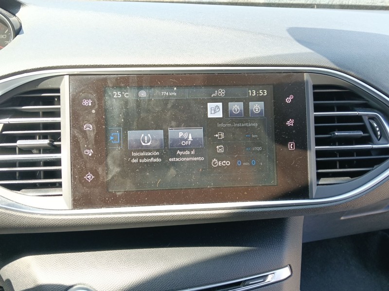 Recambio de pantalla multifuncion para peugeot 308 sw ii (lc_, lj_, lr_, lx_, l4_) 1.2 thp 130 referencia OEM IAM   