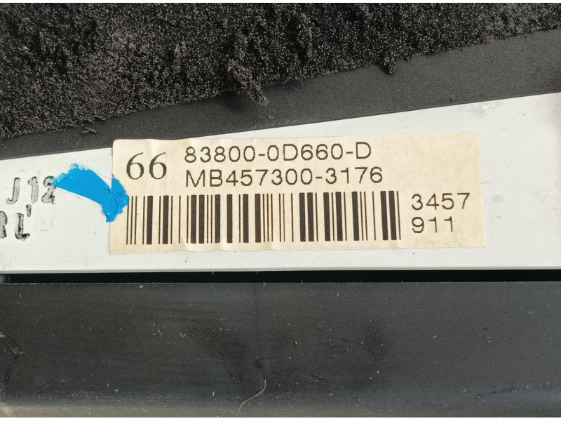 Recambio de cuadro instrumentos para toyota yaris (_p9_) 1.3 vvt-i (scp90_) referencia OEM IAM 553030D060B0  