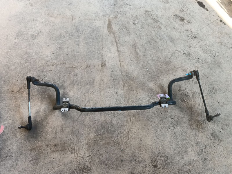 Recambio de barra estabilizadora delantera para opel astra k (b16) 1.4 turbo (68) referencia OEM IAM   
