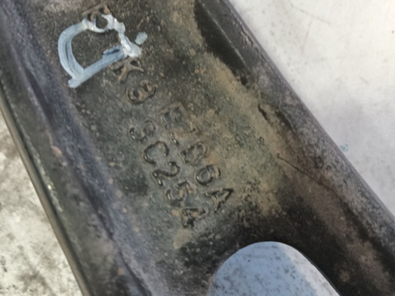 Recambio de brazo suspension inferior delantero derecho para land rover range rover sport ii (l494) 4.4 sdv8 4x4 referencia OEM 