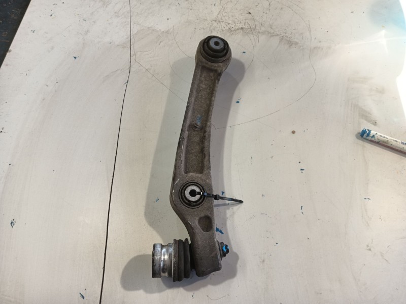 Recambio de brazo suspension inferior delantero izquierdo para audi q8 (4mn, 4mt) 50 tdi mild hybrid quattro referencia OEM IAM 