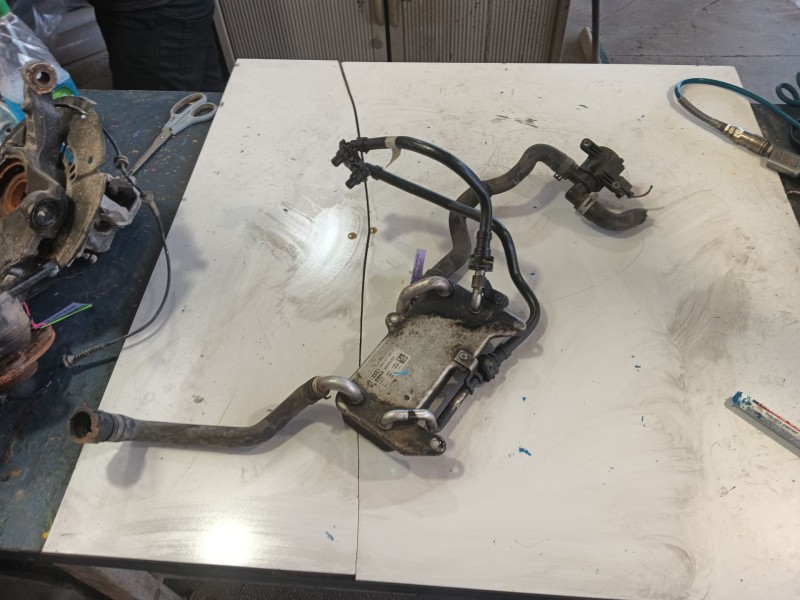 Recambio de enfriador aceite cambio para audi q8 (4mn, 4mt) 50 tdi mild hybrid quattro referencia OEM IAM   