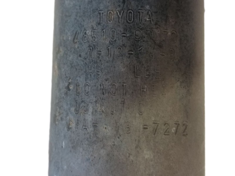 Recambio de amortiguador delantero derecho para toyota yaris (_p9_) 1.3 vvt-i (scp90_) referencia OEM IAM 485100D171  