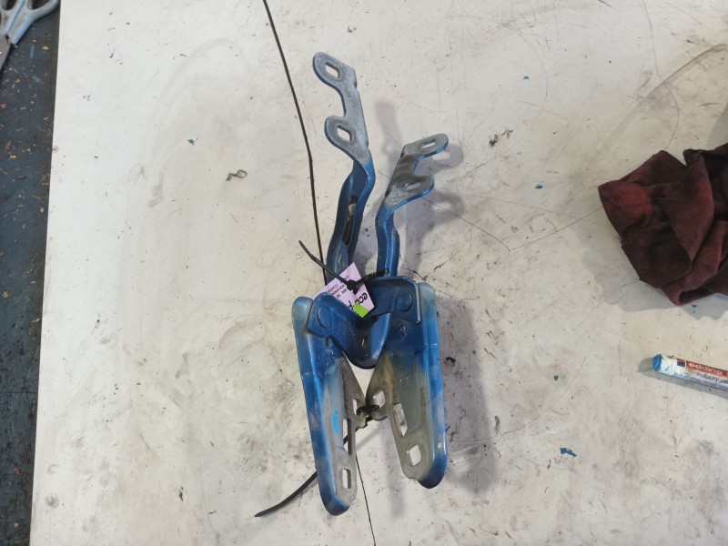 Recambio de bisagras capo para ford puma (j2k, cf7) 1.0 ecoboost referencia OEM IAM   