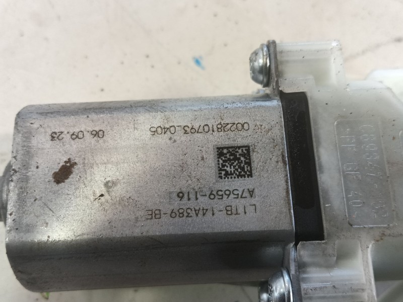 Recambio de motor elevalunas delantero derecho para ford puma (j2k, cf7) 1.0 ecoboost referencia OEM IAM   