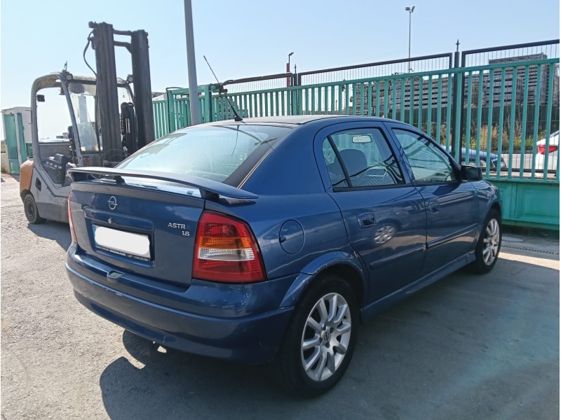 opel astra g hatchback (t98) del año 2001